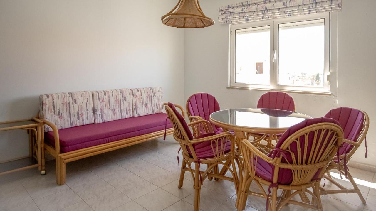 Palmeira Gale - - Pool - By Bedzy Appartement *